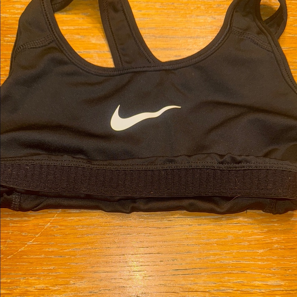 Nike Black and White Sports Bra - Picture 3 of 4